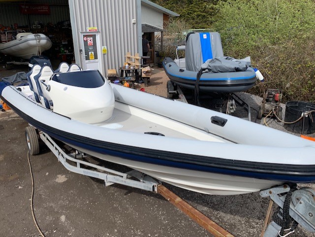 Phamton Evolution Sports Rib with Evinrude Etec 250HP SOLD - Image 10